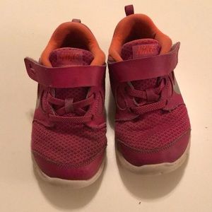 Size 10 Nike sneakers